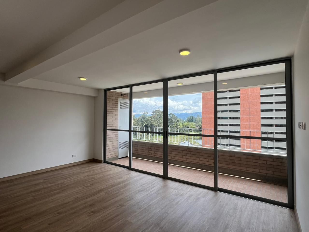 Apartamento en arriendo Antioquia Rionegro S3-de-10 76 m2 Habitaciones 3 Baños 2 Garajes 1 Precio $3200000