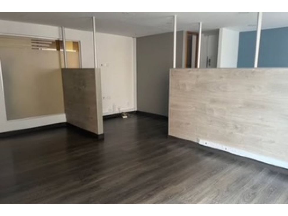 Oficina en arriendo Cundinamarca Bogotá Santa Barbara Occidental 37 m2 Habitaciones 0 Baños 1 Garajes 1 Precio $2500000