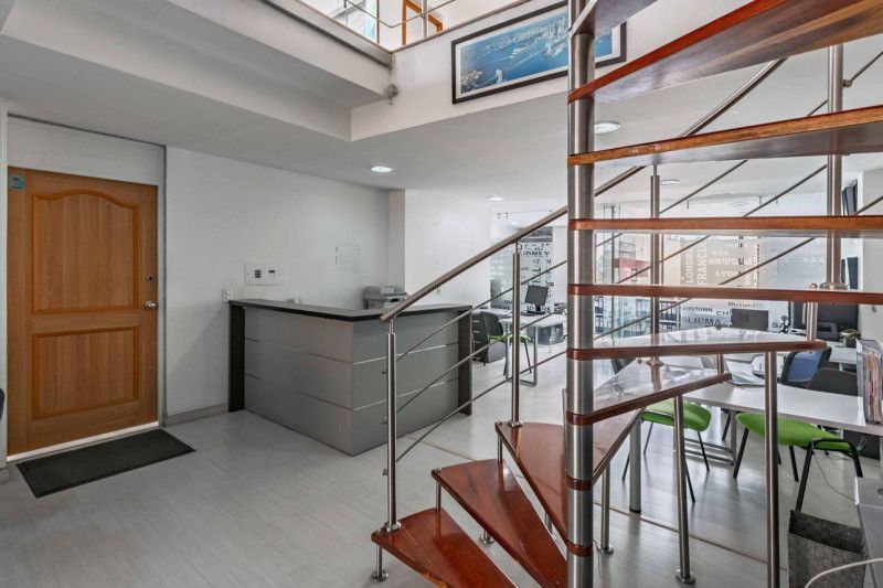 Oficina en venta Cundinamarca Bogotá Antiguo Country 150 m2 Habitaciones 0 Baños 2 Garajes 3 Precio $980000000