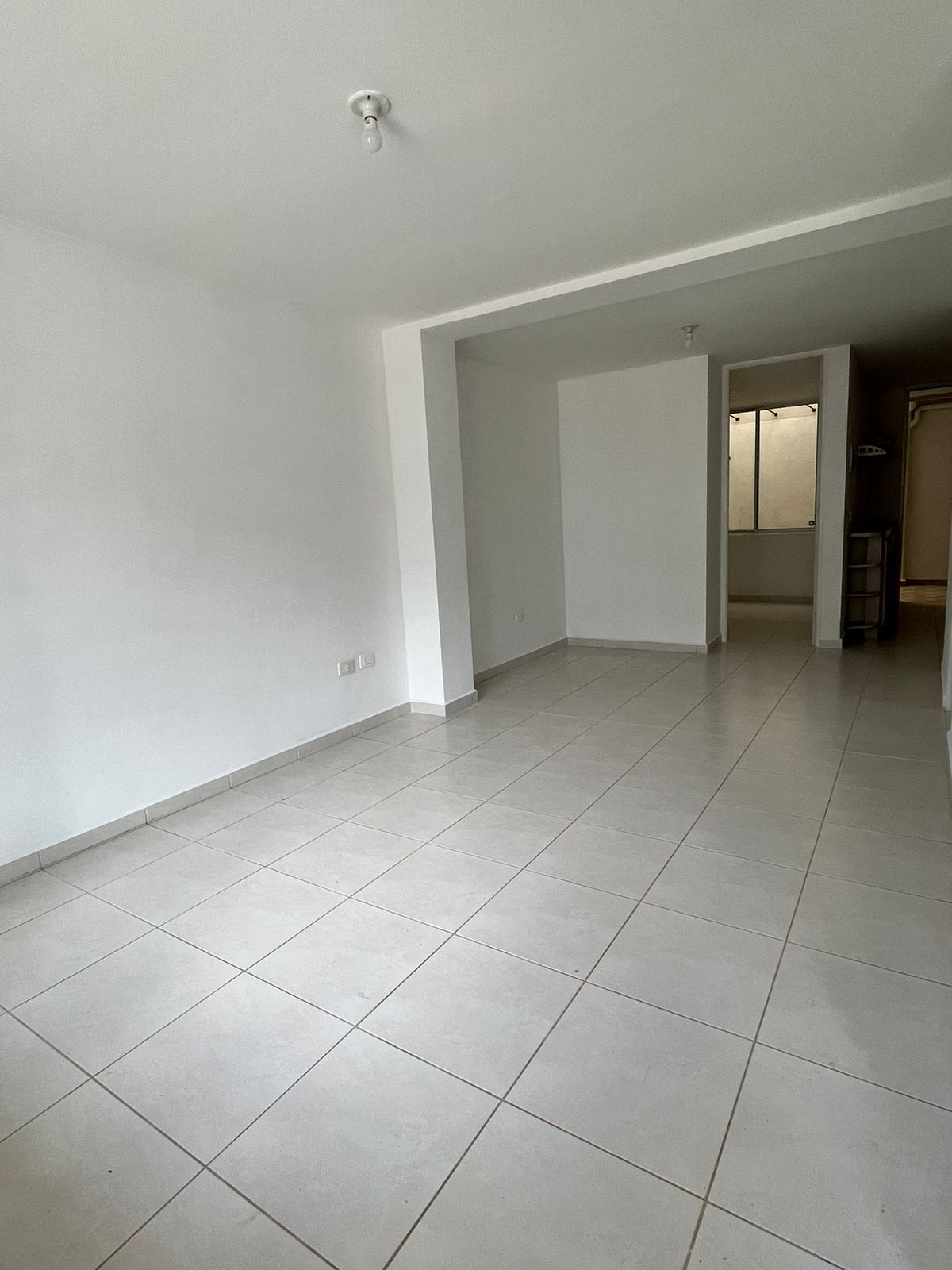 Casa en arriendo Risaralda Pereira Avenida 30 De Agosto 80 m2 Habitaciones 3 Baños 2 Garajes 1 Precio $2350000