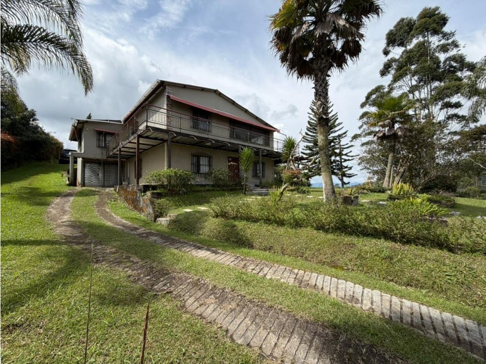 Finca en venta Antioquia Marinilla Marinilla 5276 m2 Habitaciones 7 Baños 3 Garajes 1 Precio $1500000000