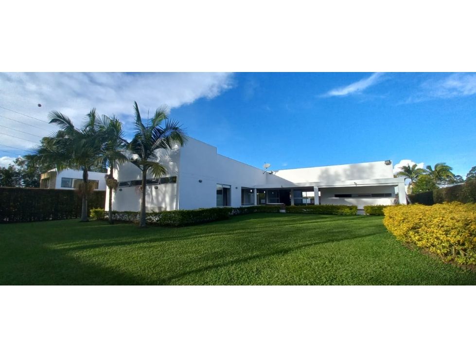 Casa Campestre en arriendo o venta Antioquia Rionegro Rionegro 350 m2 Habitaciones 4 Baños 7 Garajes 8 Precio venta $3600000000 Precio arriendo $17290000