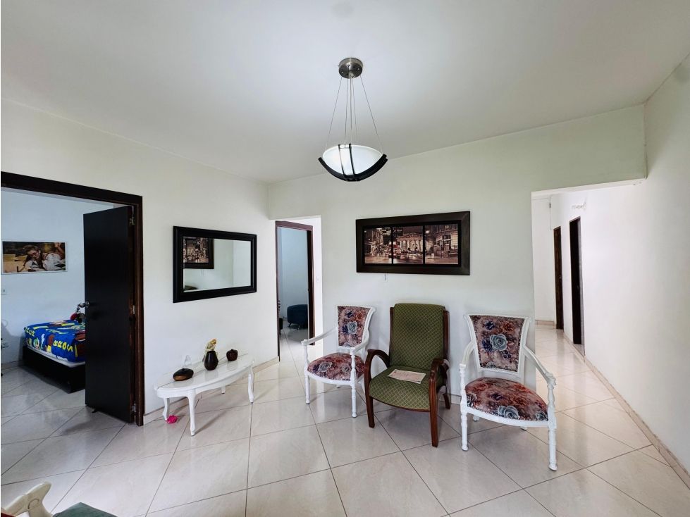 Casa en venta Antioquia Medellín La Floresta 204 m2 Habitaciones 3 Baños 2 Garajes 0 Precio $650000000