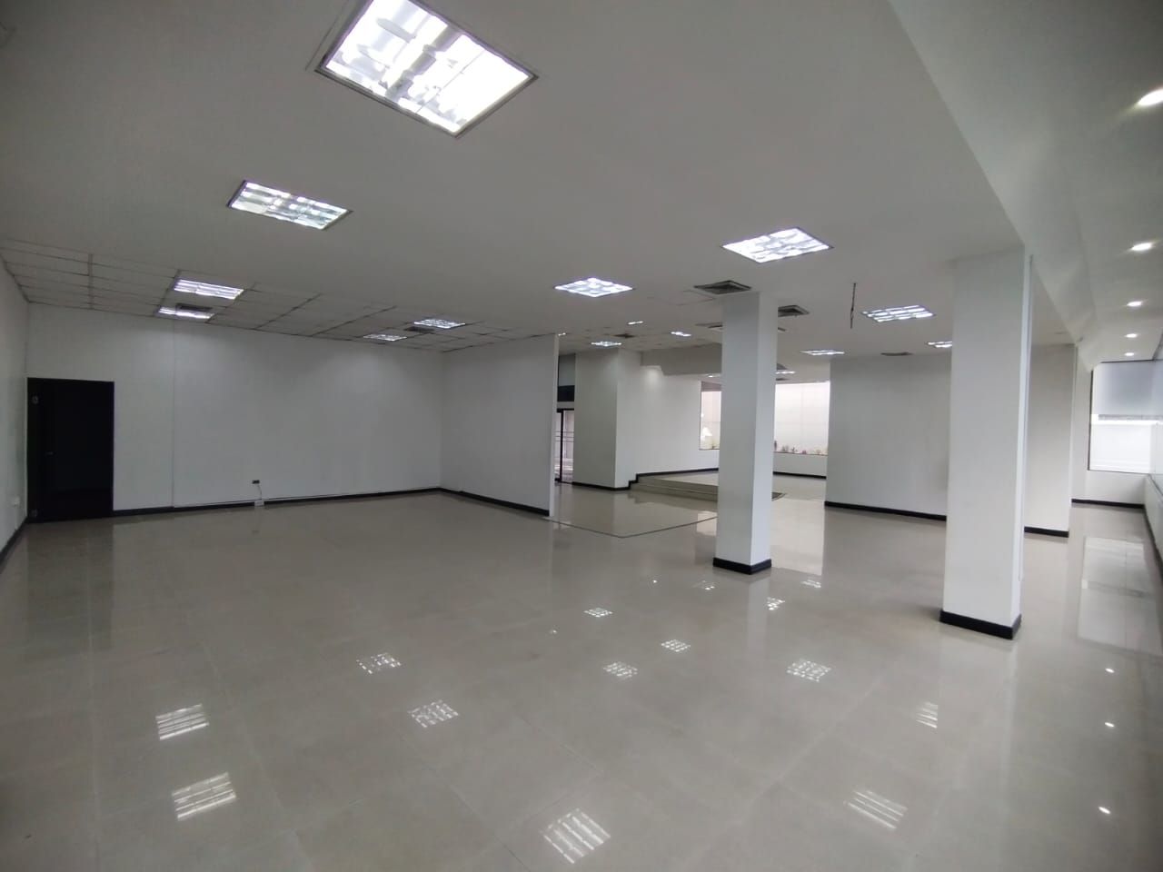 Local en arriendo Risaralda Pereira Ur Rincon De La Palma 652 m2 Habitaciones 0 Baños 6 Garajes 6 Precio $38000000