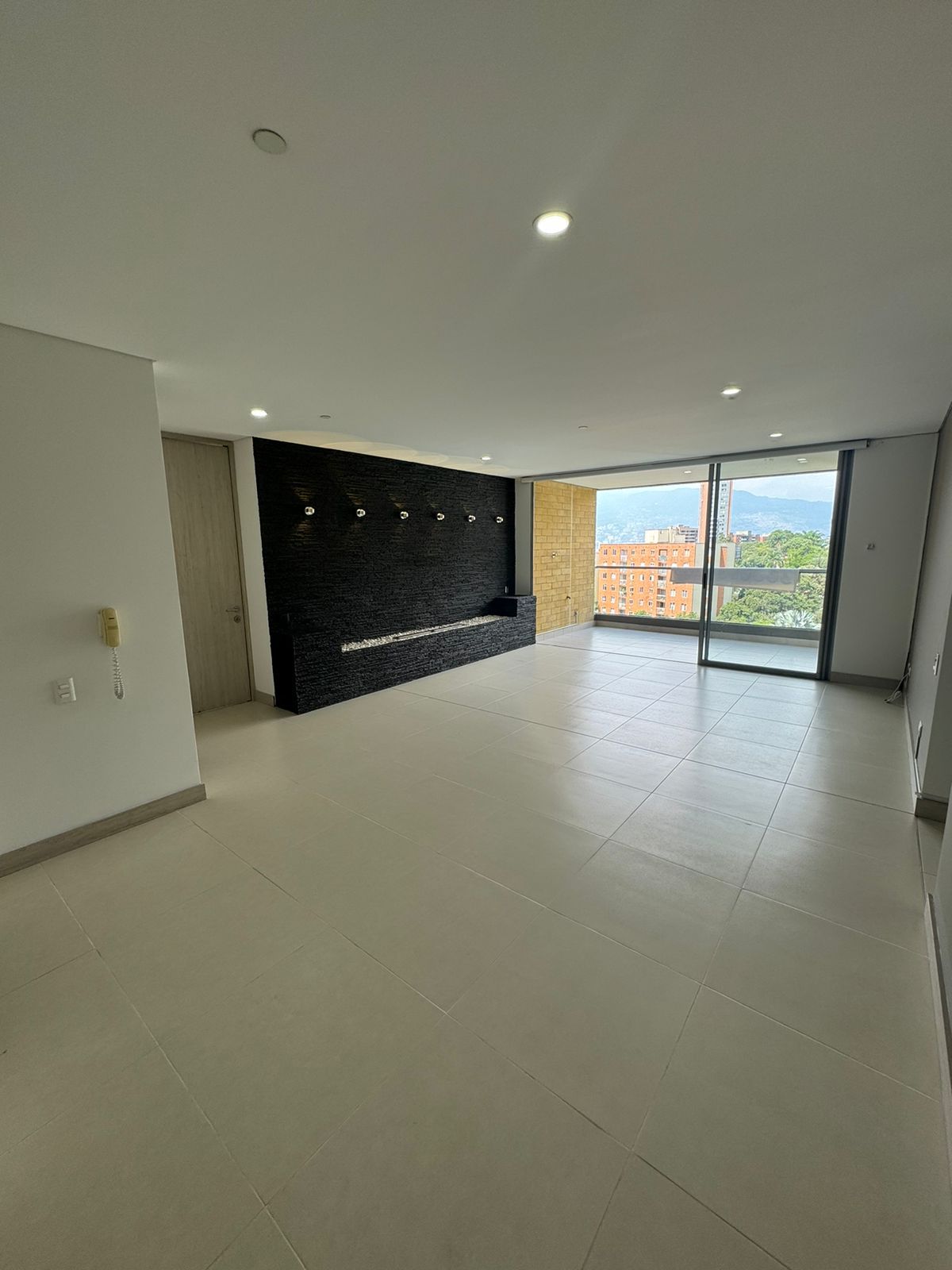 Apartamento en venta Antioquia Medellín Castropol 136 m2 Habitaciones 3 Baños 5 Garajes 2 Precio $1270000000