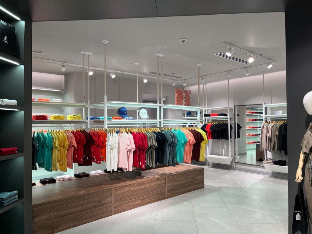 Local en venta Cundinamarca Bogotá El Retiro 172 m2 Habitaciones 0 Baños 0 Garajes 0 Precio $9500000000