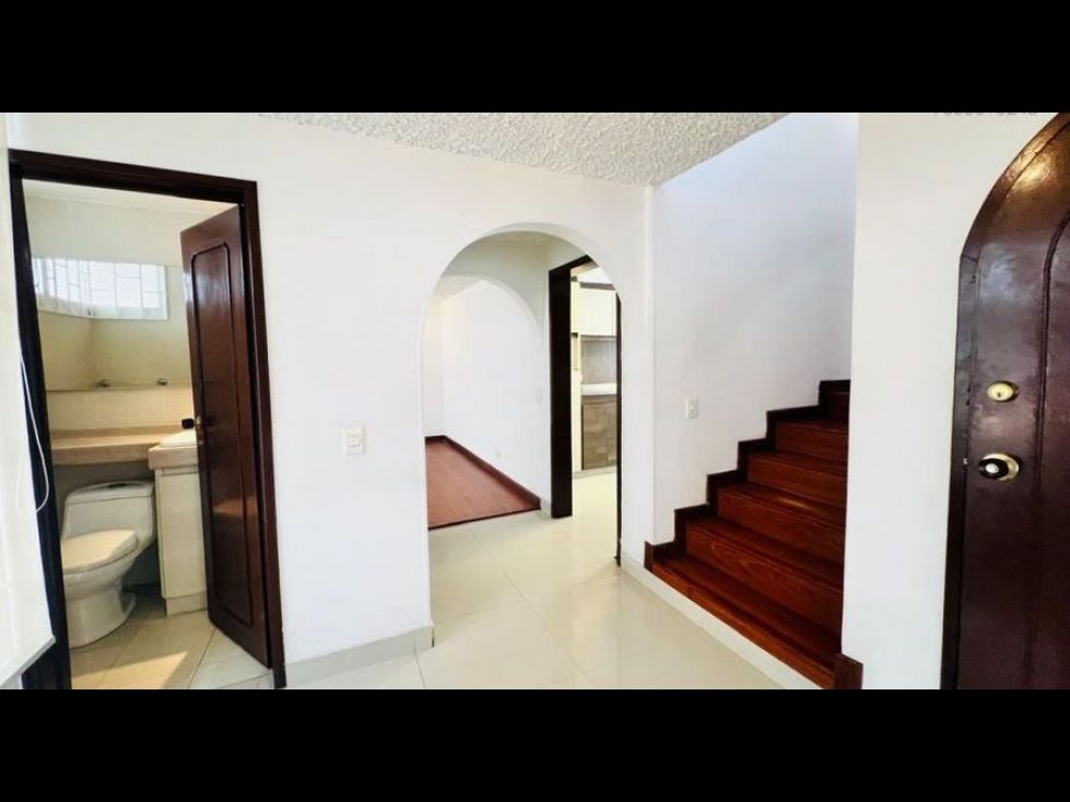 Casa en venta Cundinamarca Bogotá El Batan 211 m2 Habitaciones 4 Baños 4 Garajes 2 Precio $1149000000