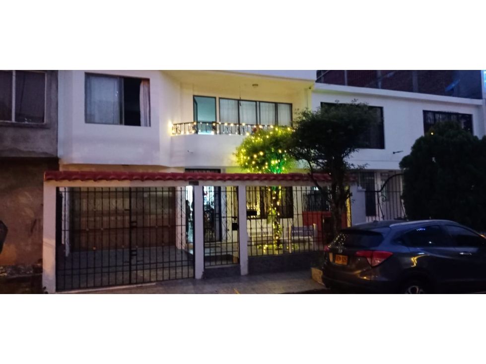 Casa en venta Valle Del Cauca Cali San Pedro 350 m2 Habitaciones 5 Baños 3 Garajes 1 Precio $730000000