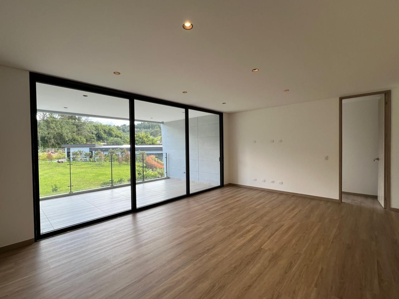 Apartamento en arriendo Antioquia Rionegro S3-de-10 106 m2 Habitaciones 2 Baños 3 Garajes 2 Precio $6600000