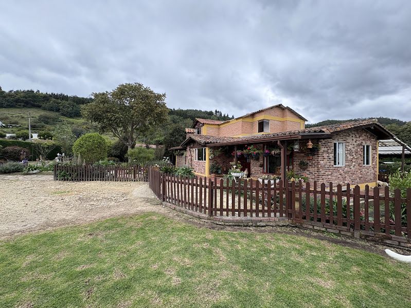 Casa en venta Cundinamarca Bojacá Bojaca 200 m2 Habitaciones 4 Baños 3 Garajes 2 Precio $1447000000