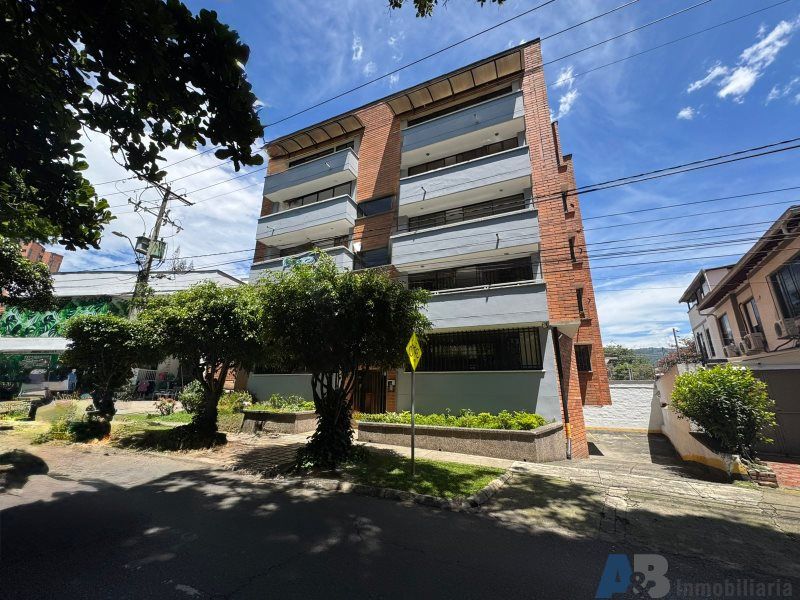 Apartamento en arriendo Antioquia Medellín Patio Bonito 130 m2 Habitaciones 2 Baños 3 Garajes 1 Precio $3600000