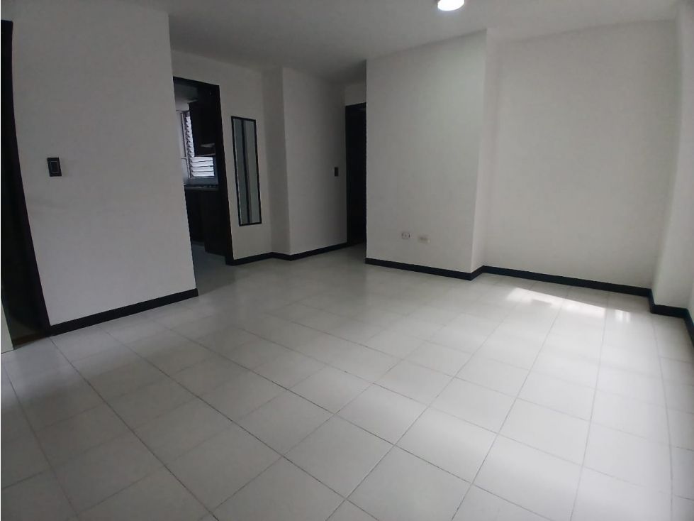 Apartamento en arriendo Antioquia Medellín San Diego 65 m2 Habitaciones 2 Baños 2 Garajes 1 Precio $2400000