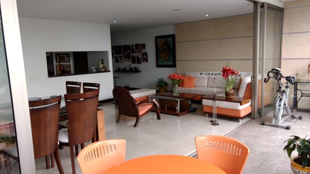 Apartamento en venta Valle Del Cauca Cali Parcelaciones Pance 200 m2 Habitaciones 3 Baños 4 Garajes 2 Precio $710000000