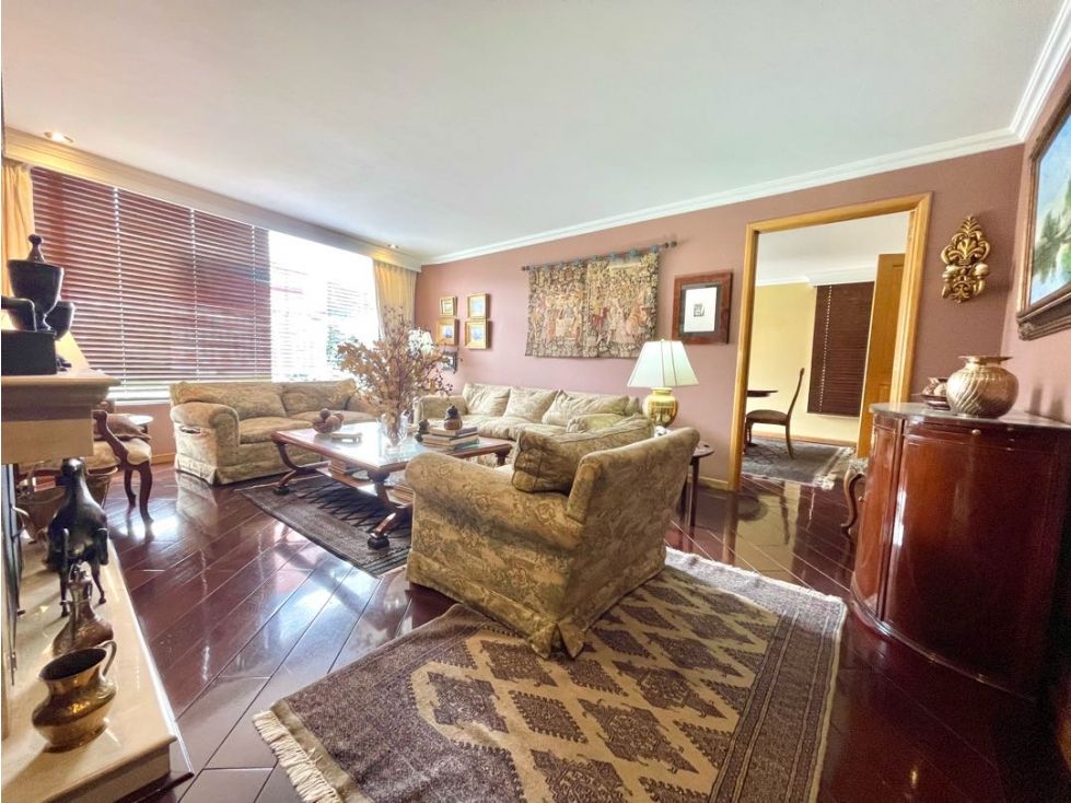 Apartamento en venta Cundinamarca Bogotá La Carolina 211 m2 Habitaciones 3 Baños 3 Garajes 3 Precio $1700000000