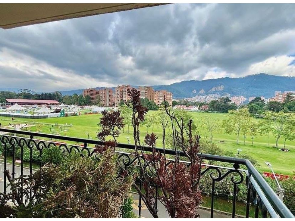 Apartamento en venta Cundinamarca Bogotá La Carolina 211 m2 Habitaciones 3 Baños 3 Garajes 3 Precio $1700000000