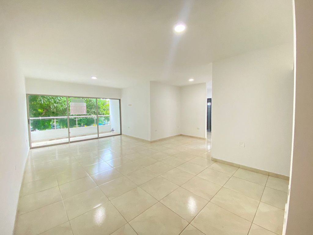 Apartamento en arriendo Atlántico Barranquilla Paraiso 100 m2 Habitaciones 3 Baños 2 Garajes 1 Precio $2700000