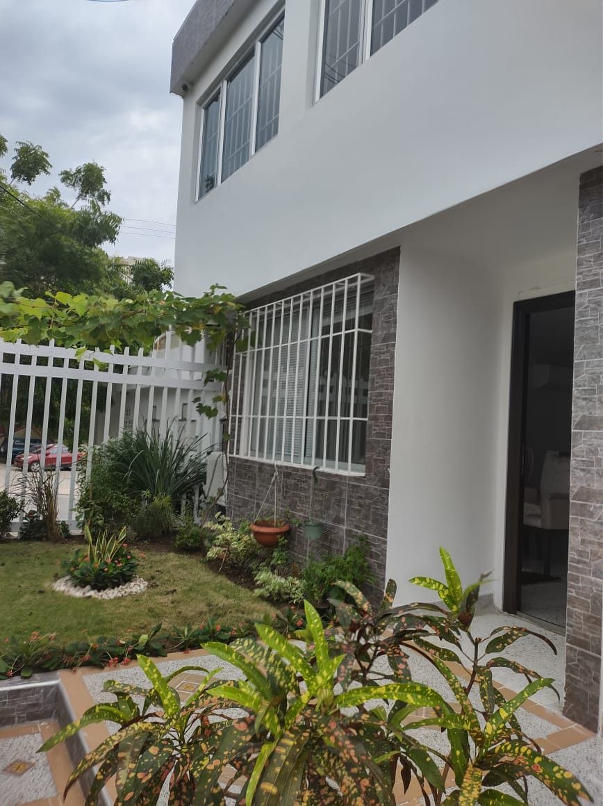 Casa en venta Atlántico Barranquilla Santa Monica 286 m2 Habitaciones 6 Baños 4 Garajes 2 Precio $1200000000