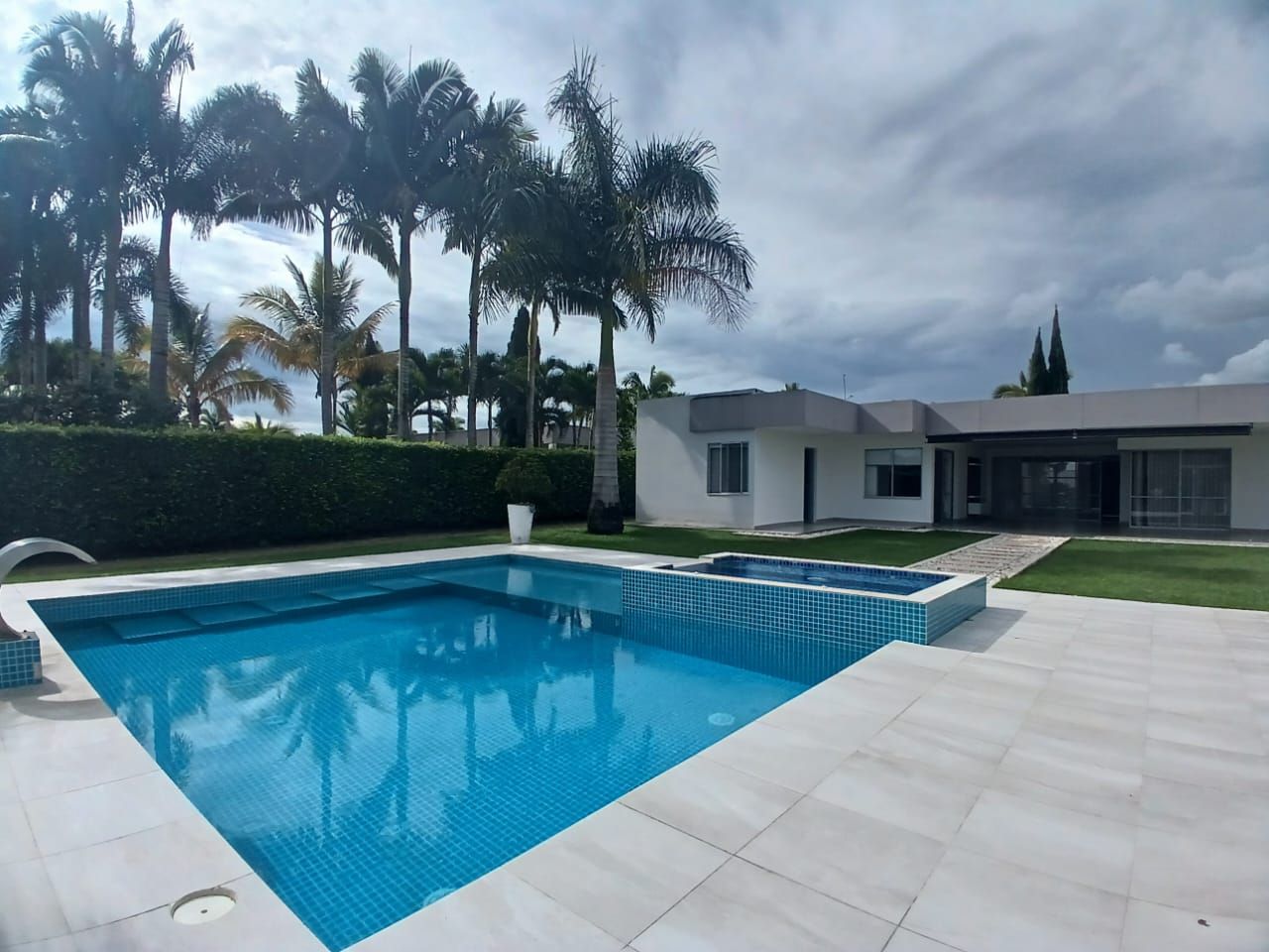 Casa Campestre en arriendo Risaralda Pereira Tinajas 600 m2 Habitaciones 6 Baños 6 Garajes 4 Precio $12000000