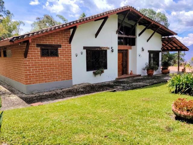 Casa en venta Antioquia La Estrella El Pedrero 400 m2 Habitaciones 4 Baños 4 Garajes 10 Precio $6500000000