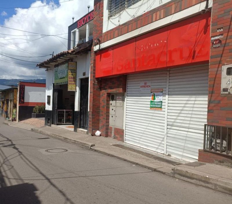 Local en arriendo Santander Piedecuesta Monserrate 320 m2 Habitaciones 0 Baños 3 Garajes 0 Precio $6000000