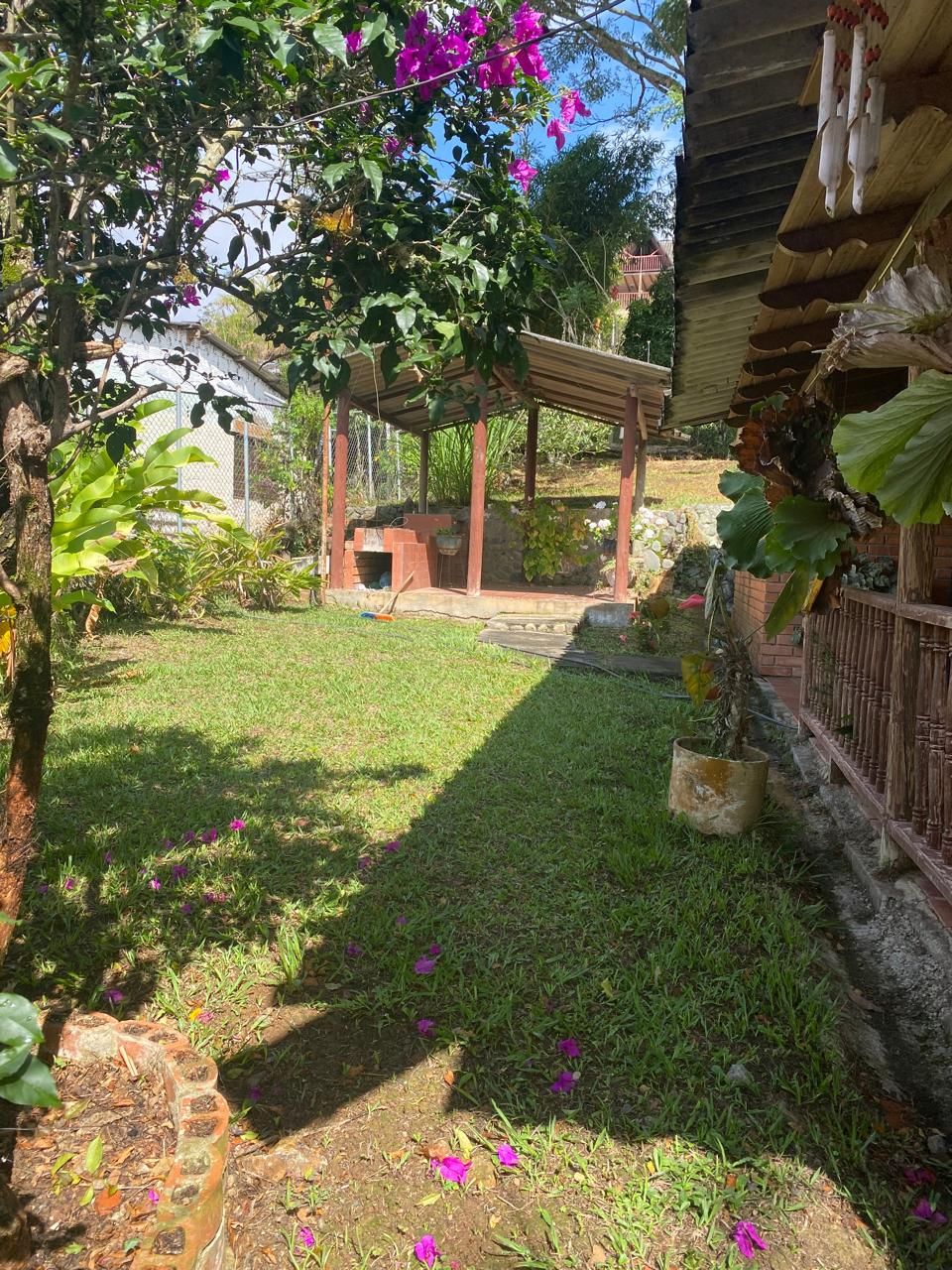 Finca en venta Valle Del Cauca Dagua Dagua 243 m2 Habitaciones 4 Baños 2 Garajes 10 Precio $340000000