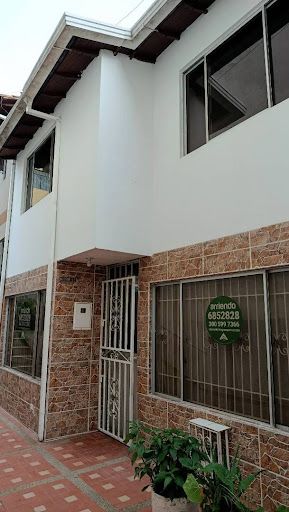 Casa en arriendo Santander Bucaramanga Quinta Brigada 123 m2 Habitaciones 5 Baños 5 Garajes 0 Precio $2400000