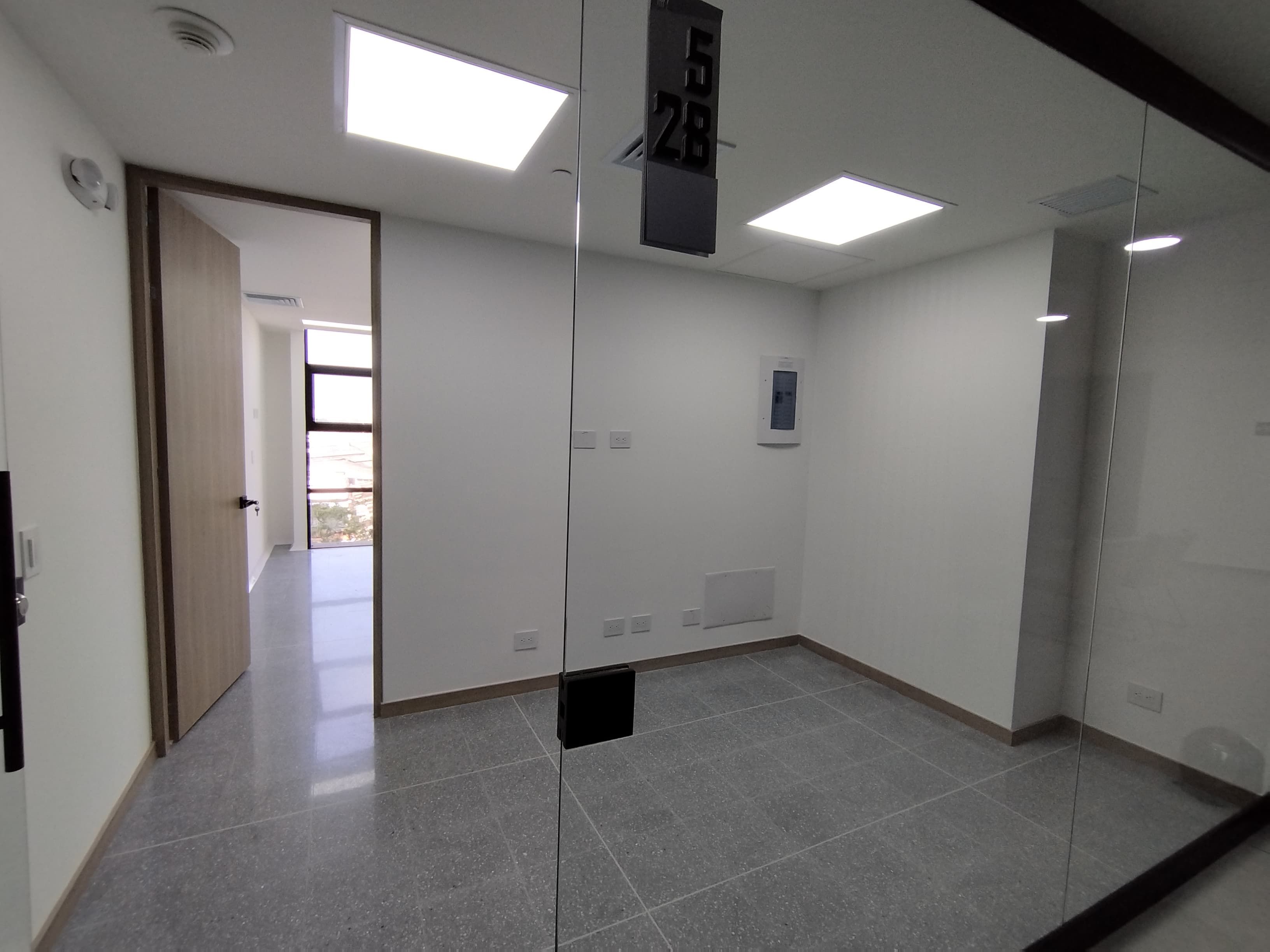 Consultorio en arriendo Antioquia Medellín Simesa 37 m2 Habitaciones 0 Baños 1 Garajes 1 Precio $3900000