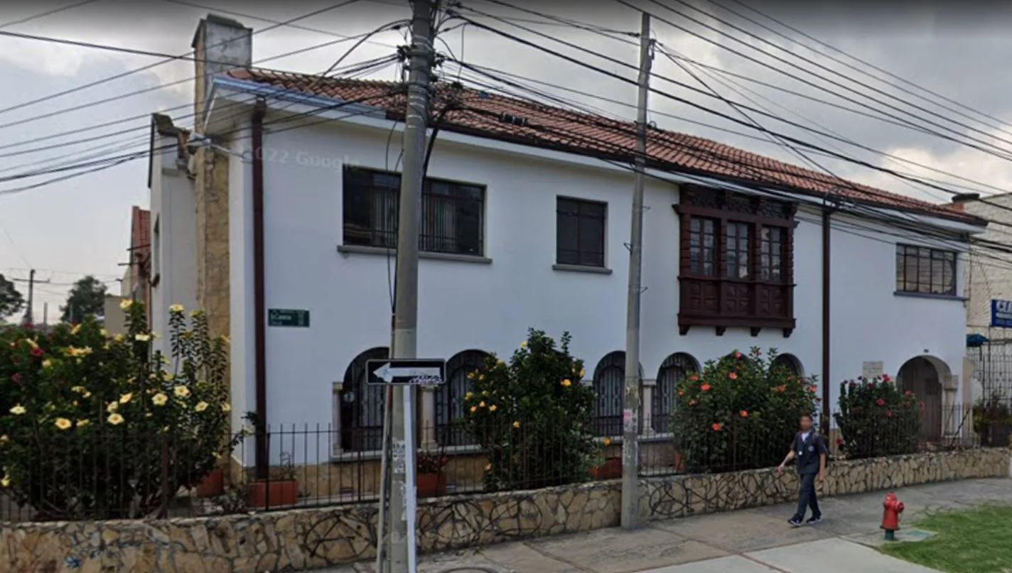 Casa en arriendo o venta Cundinamarca Bogotá La Soledad 780 m2 Habitaciones 6 Baños 6 Garajes 3 Precio venta $3000000000 Precio arriendo $20000000