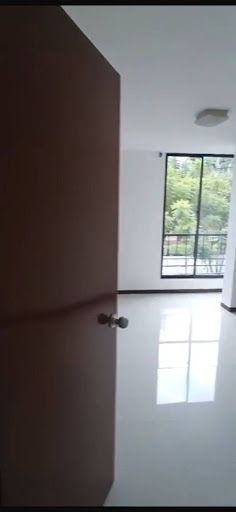 Casa en venta Risaralda Dosquebradas Ub Colmenares 160 m2 Habitaciones 4 Baños 4 Garajes 1 Precio $440000000