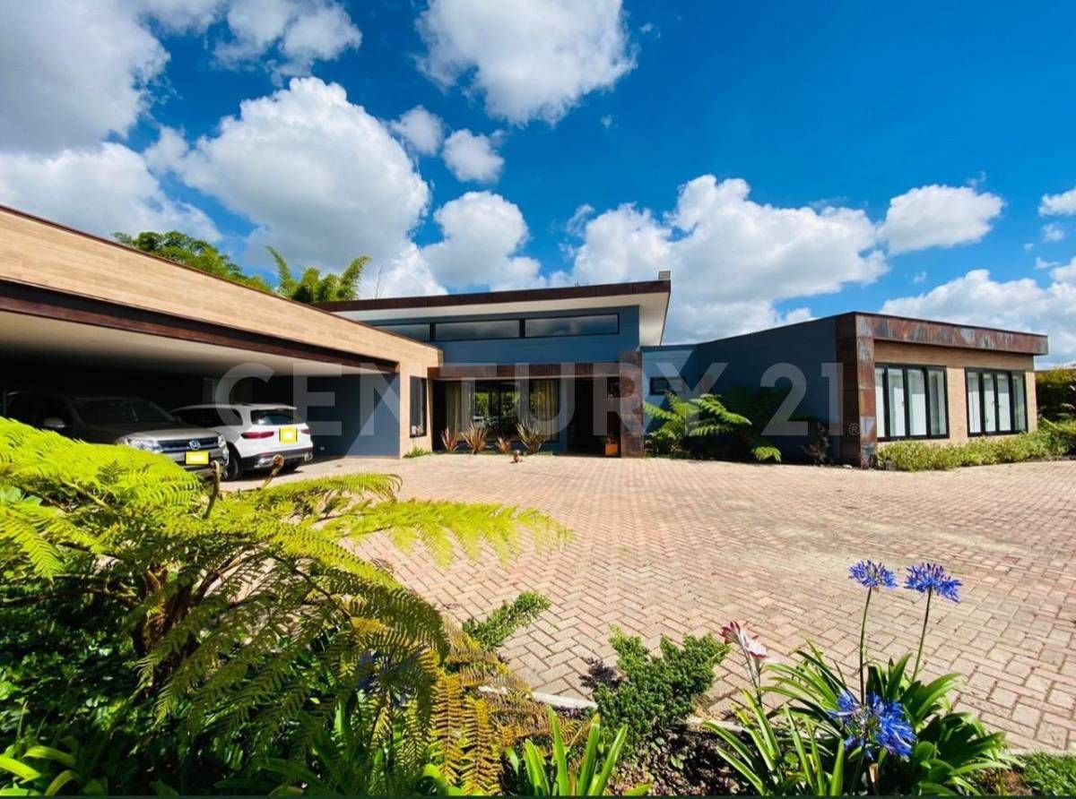Finca en venta Antioquia Rionegro El Porvenir 460 m2 Habitaciones 4 Baños 4 Garajes 4 Precio $3500000000