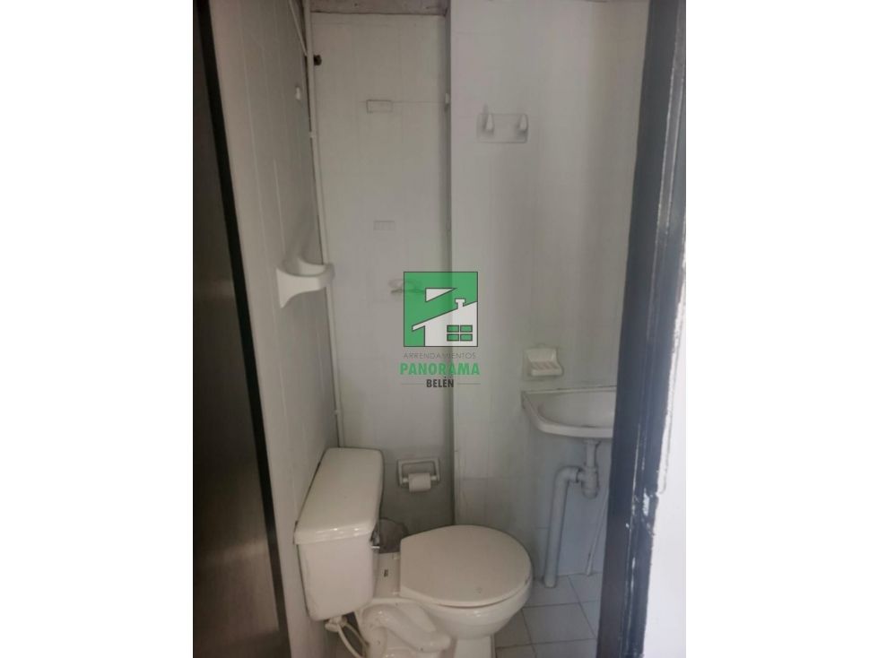 Local en arriendo Antioquia Medellín Urbanizacion San Bernardo 60 m2 Habitaciones 0 Baños 1 Garajes 0 Precio $1900000