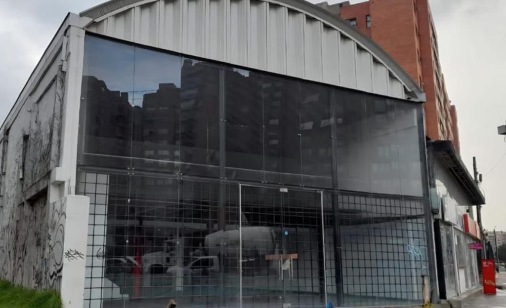 Local en arriendo Cundinamarca Bogotá Los Andes 680 m2 Habitaciones 0 Baños 2 Garajes 0 Precio $33000000