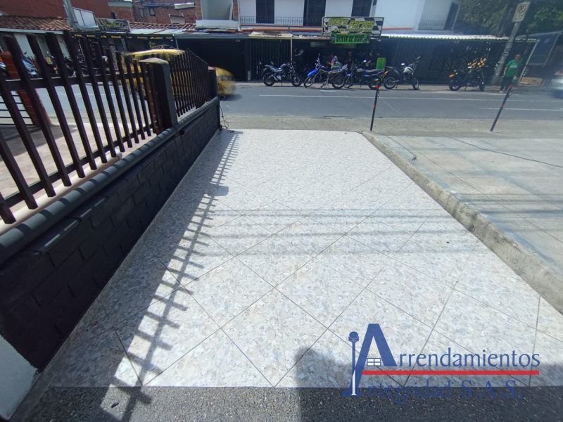Local en arriendo Antioquia Bello Congolo 20 m2 Habitaciones 0 Baños 1 Garajes 0 Precio $2700000