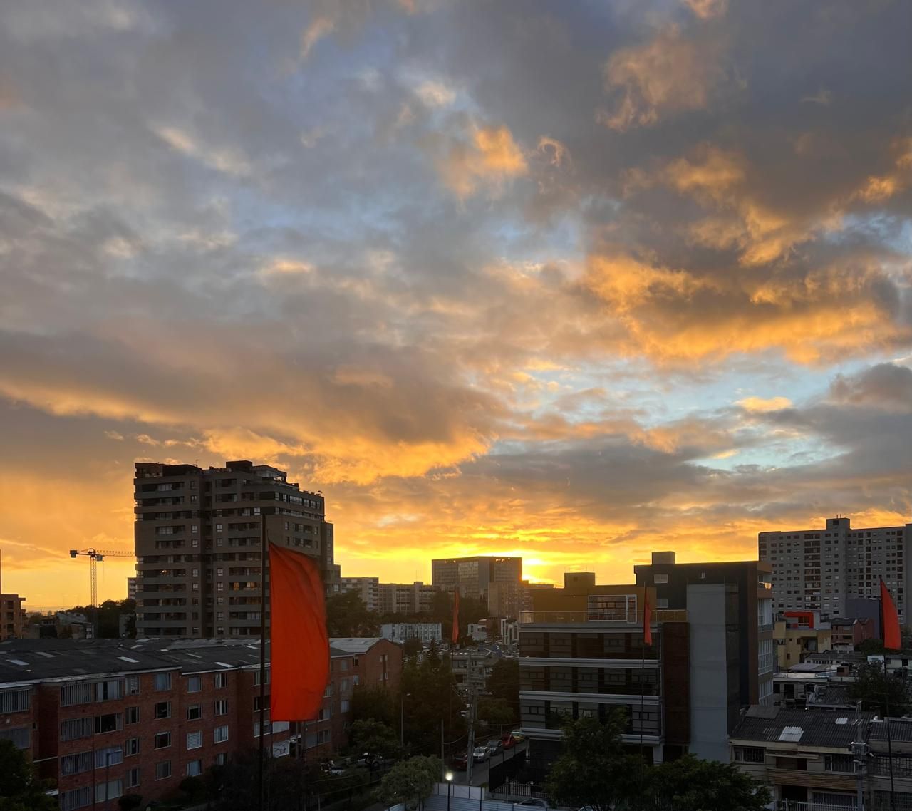 Apartaestudio en arriendo Cundinamarca Bogotá Gran América 20 m2 Habitaciones 1 Baños 1 Garajes 0 Precio $1150000