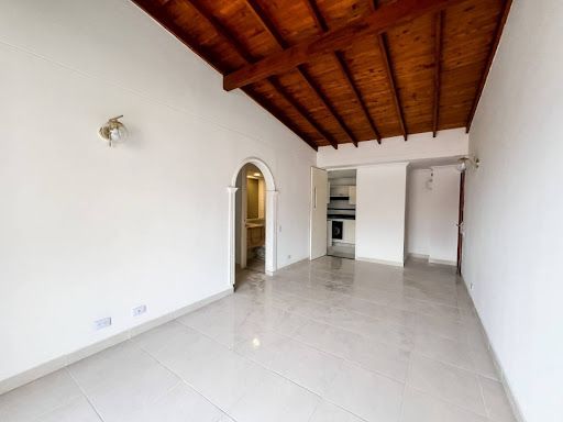 Apartamento en arriendo Antioquia Envigado La Orquídea 97 m2 Habitaciones 3 Baños 2 Garajes 1 Precio $3800000