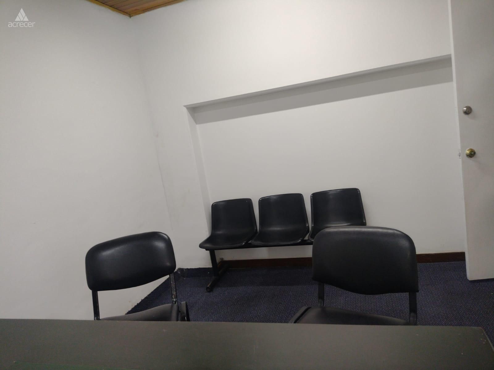 Oficina en arriendo Cundinamarca Bogotá La Esmeralda 12 m2 Habitaciones 0 Baños 3 Garajes 1 Precio $700000