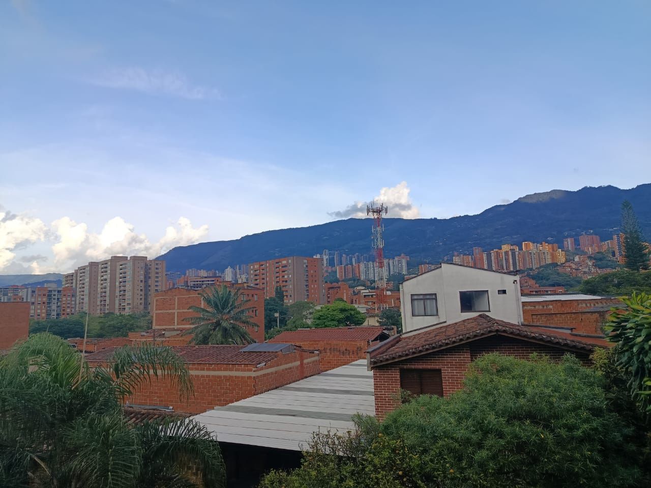 Casa en arriendo Antioquia Envigado La Magnolia 180 m2 Habitaciones 3 Baños 2 Garajes 0 Precio $4000000