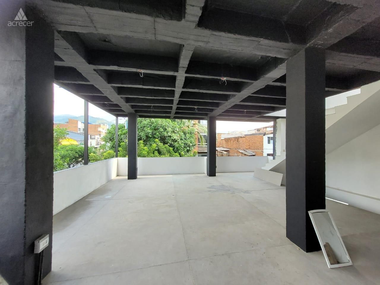 Local en arriendo Antioquia Envigado San Marcos 300 m2 Habitaciones 0 Baños 2 Garajes 0 Precio $10000000