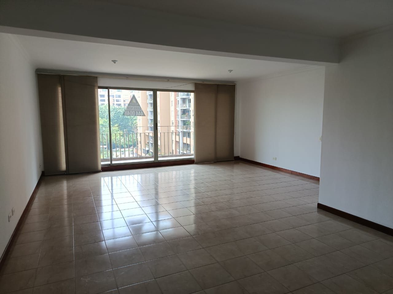 Apartamento en arriendo Antioquia Medellín Zuñiga 128 m2 Habitaciones 3 Baños 3 Garajes 2 Precio $5500000