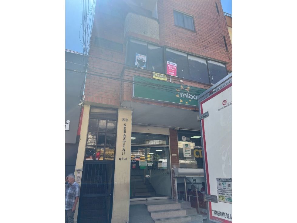 Oficina en arriendo o venta Antioquia Itagüí Los Naranjos 73 m2 Habitaciones 0 Baños 1 Garajes 0 Precio venta $380000000 Precio arriendo $3600000