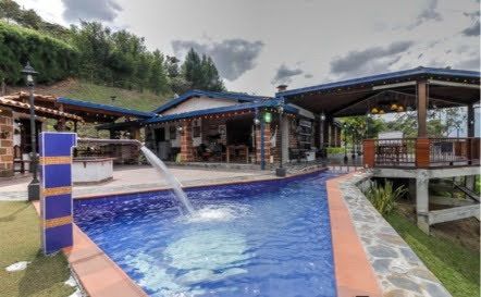 Finca en venta Antioquia Copacabana Las Vegas Alta Y Baja 2000 m2 Habitaciones 4 Baños 4 Garajes 6 Precio $1790000000
