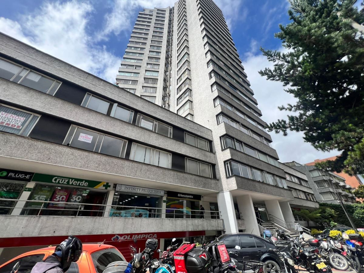 Oficina en arriendo Cundinamarca Bogotá Los Rosales 50 m2 Habitaciones 0 Baños 2 Garajes 1 Precio $2160000