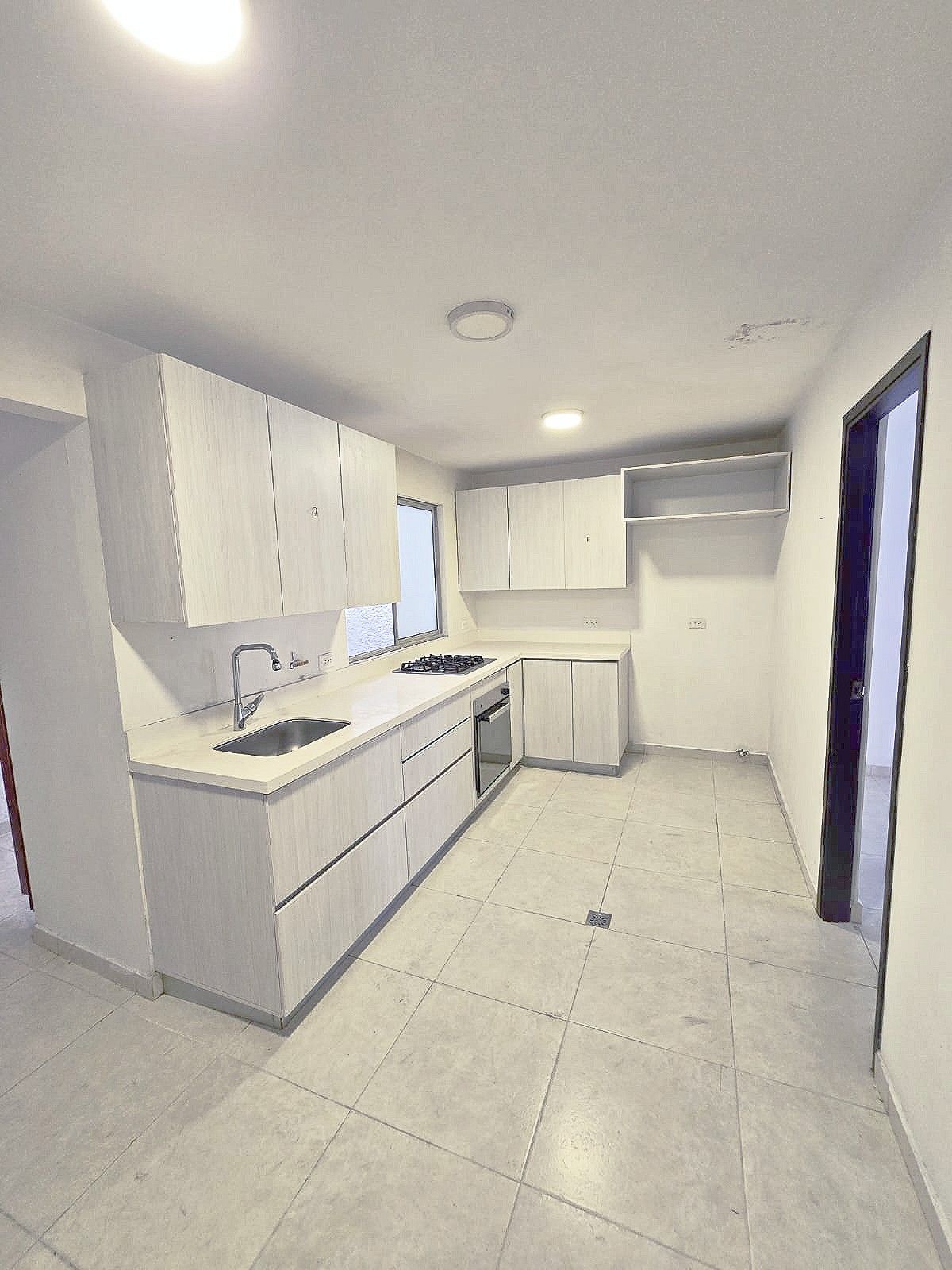 Casa en venta Antioquia Medellín Rosales 199 m2 Habitaciones 5 Baños 4 Garajes 1 Precio $790000000