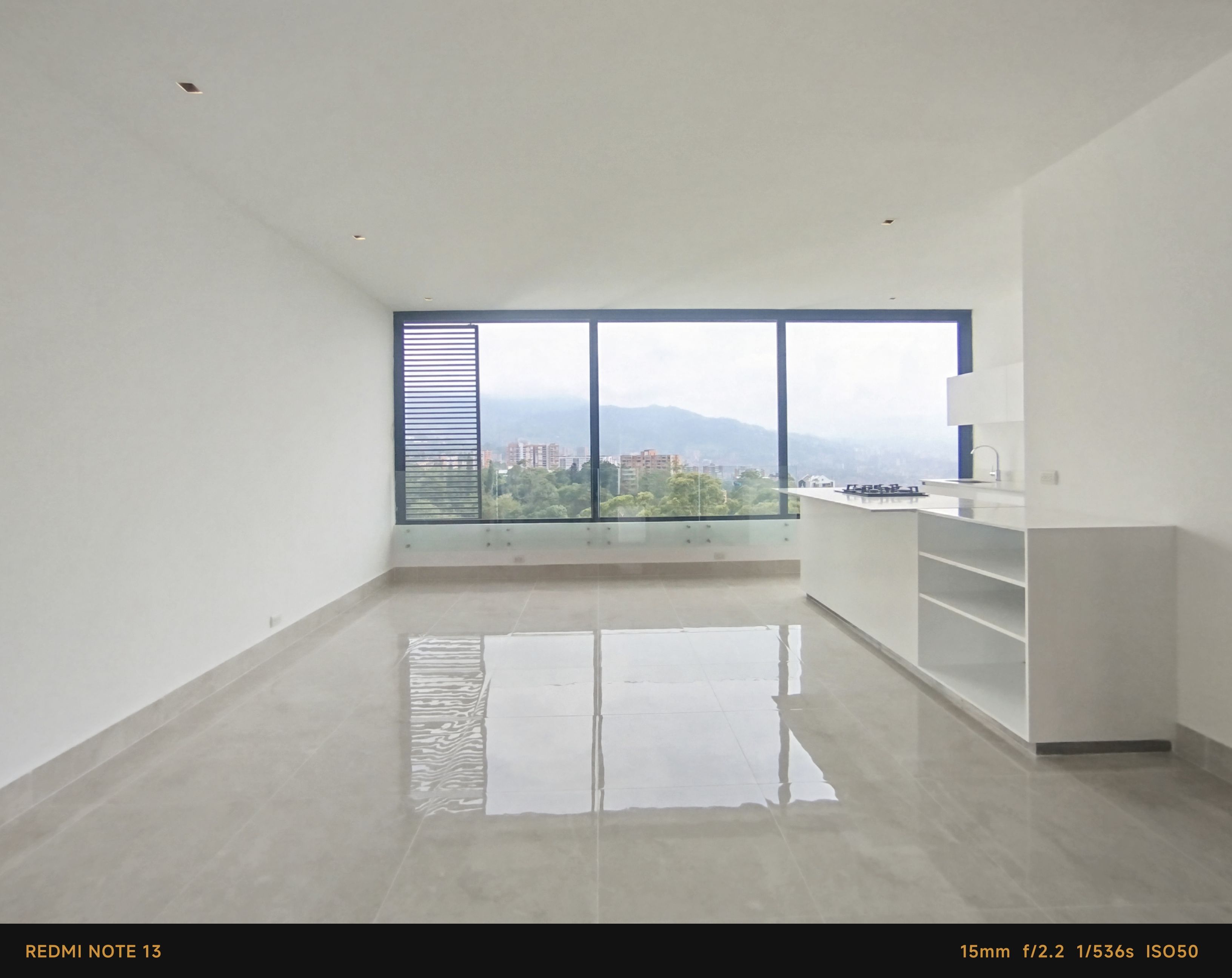 Apartaestudio en arriendo Antioquia Medellín Los Balsos No1 84 m2 Habitaciones 1 Baños 1 Garajes 1 Precio $5300000
