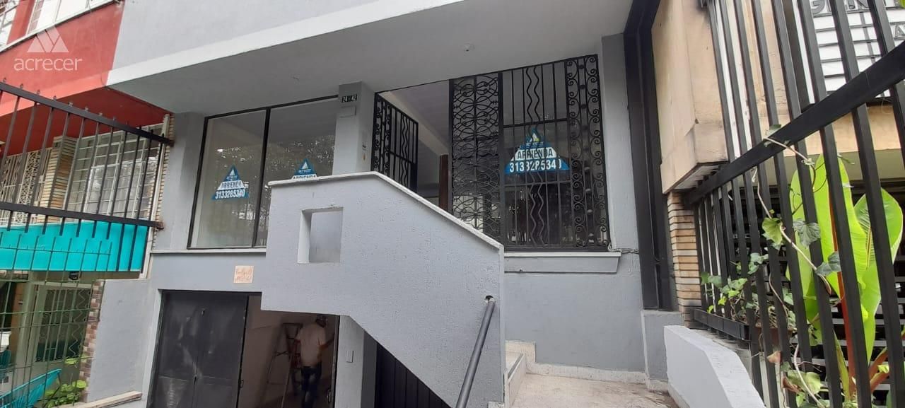 Casa en arriendo Cundinamarca Bogotá La Soledad 350 m2 Habitaciones 11 Baños 7 Garajes 1 Precio $6500000