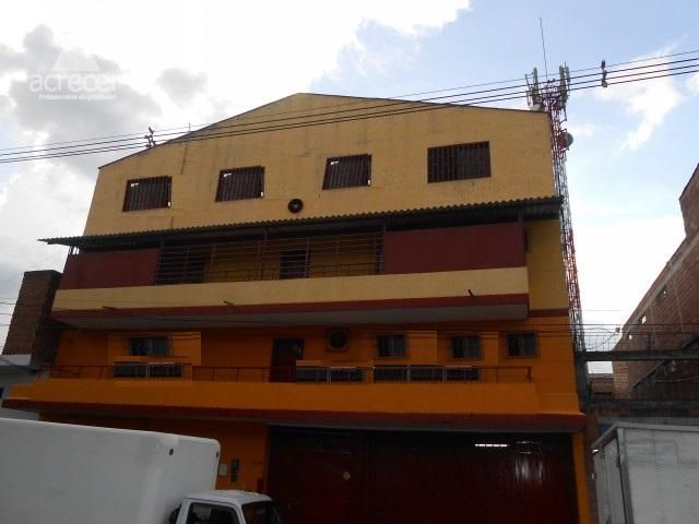 Bodega en arriendo Antioquia Medellín Caribe 530 m2 Habitaciones 0 Baños 3 Garajes 0 Precio $11000000