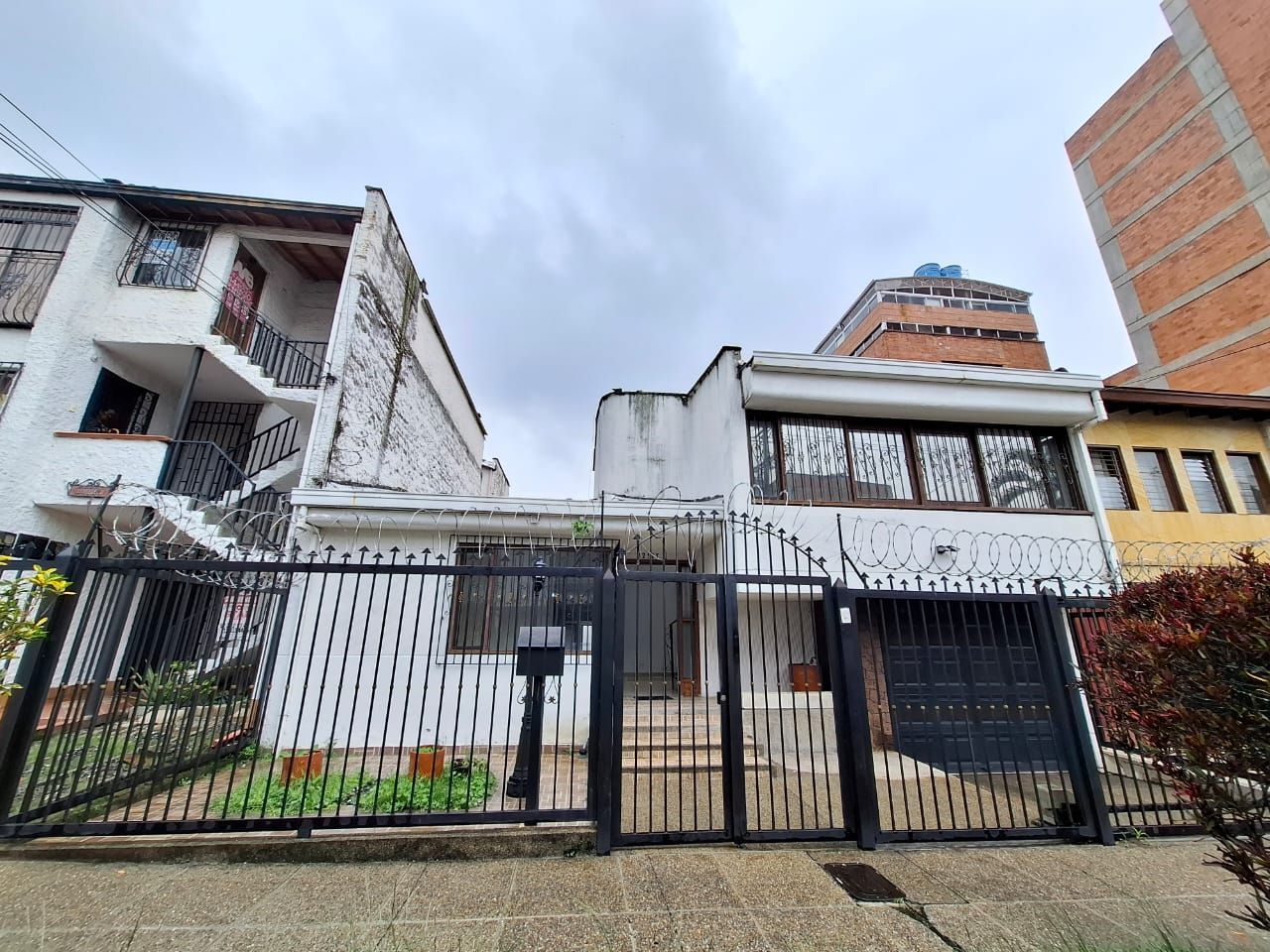 Casa en arriendo Antioquia Medellín Rosales 346 m2 Habitaciones 4 Baños 3 Garajes 0 Precio $8000000