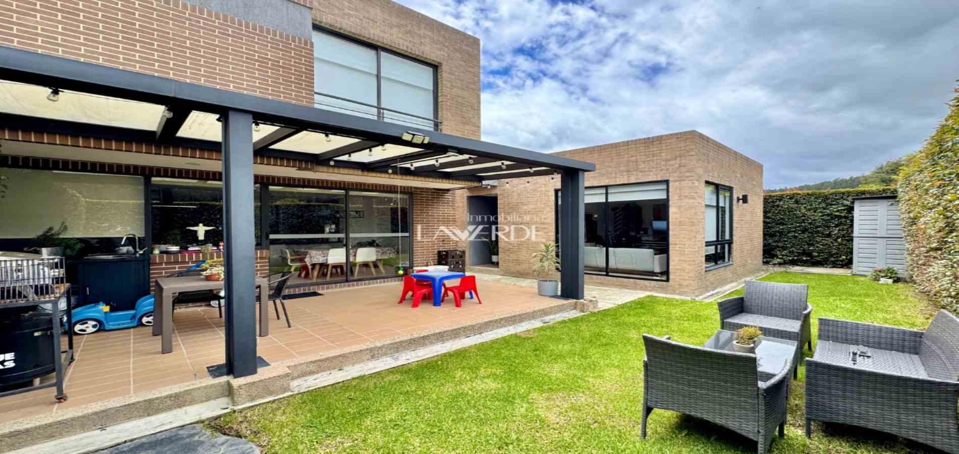 Casa en venta Cundinamarca Zipaquirá Las Villas 155 m2 Habitaciones 4 Baños 3 Garajes 4 Precio $920000000