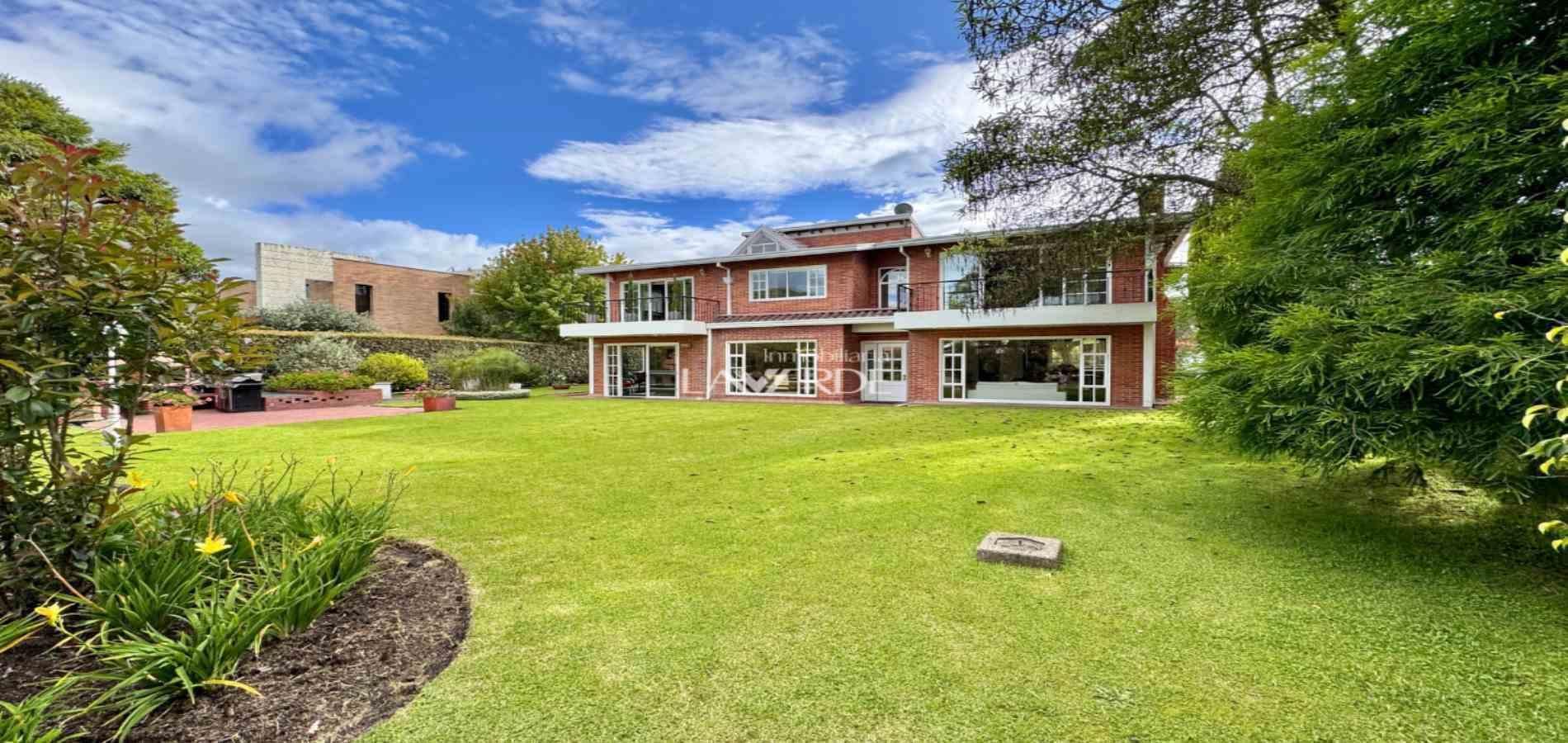 Casa en venta Cundinamarca Sopó Sopó 374 m2 Habitaciones 4 Baños 7 Garajes 9 Precio $2400000000