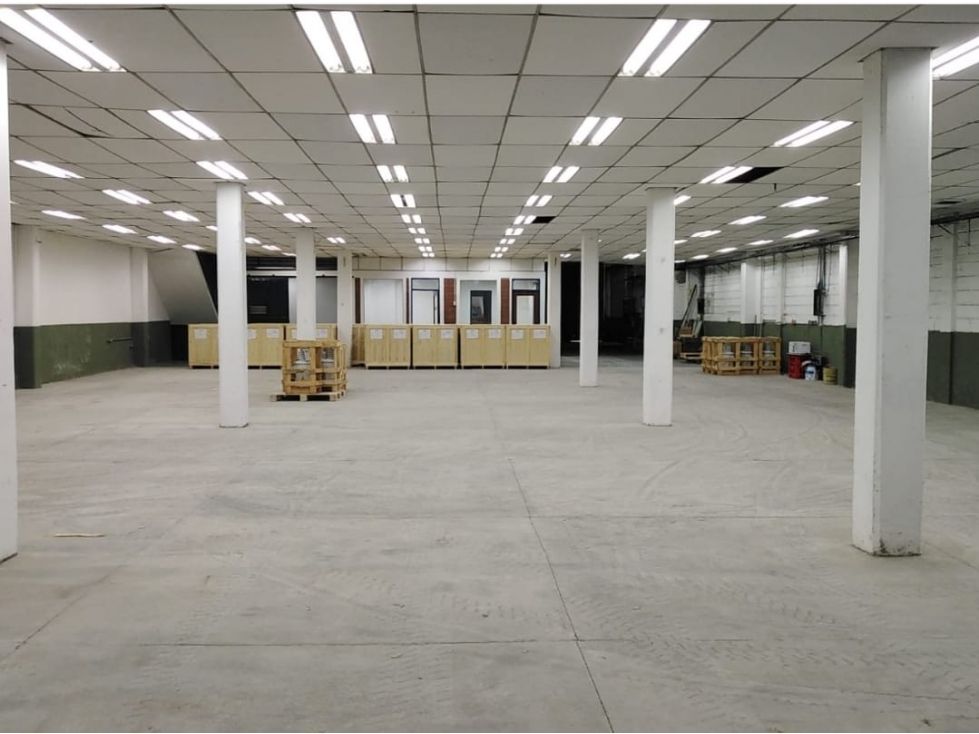 Bodega en arriendo Antioquia Itagüí Itagüí 2000 m2 Habitaciones 0 Baños 2 Garajes 0 Precio $48000000